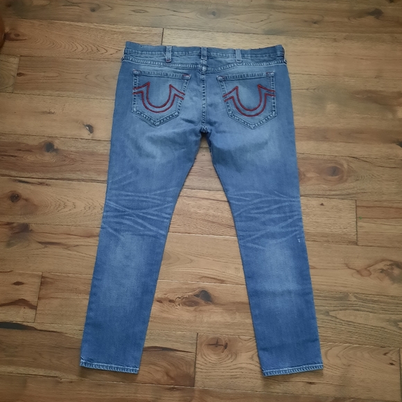 True Religion Manchester United Jeans - Picture 9 of 16